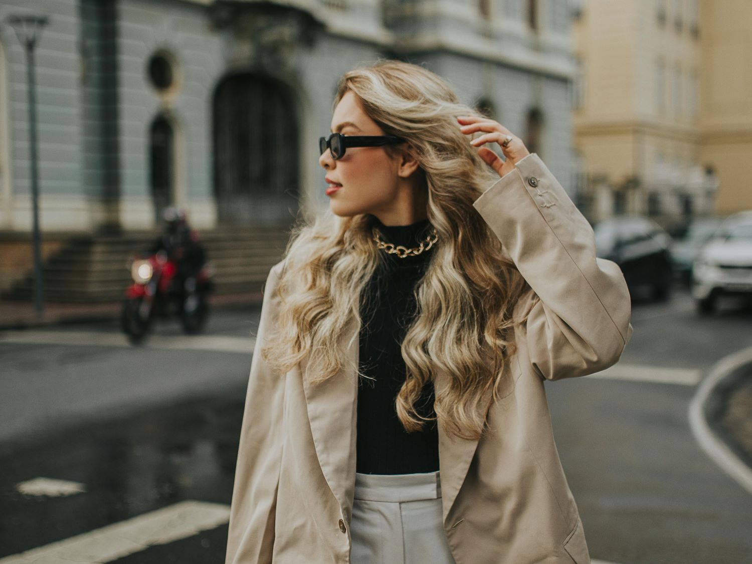 5 Fashion Mistakes Tourists Make in London (and What Locals Wear Instead)