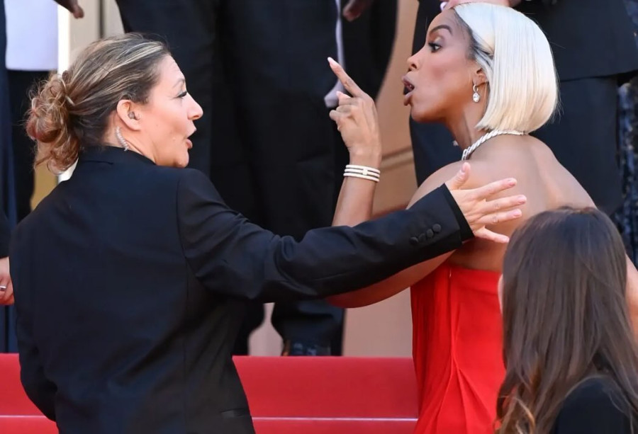 Cannes security guard with Kelly Rowland
