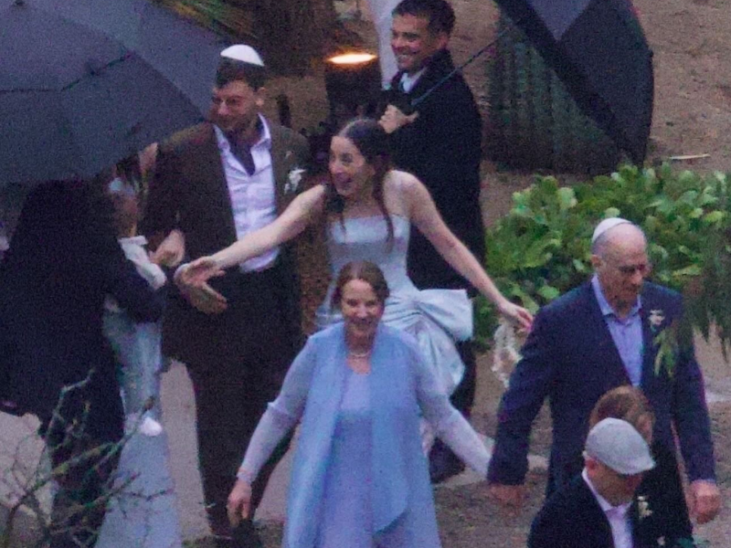 Este Haim and Jonathan Levin wedding