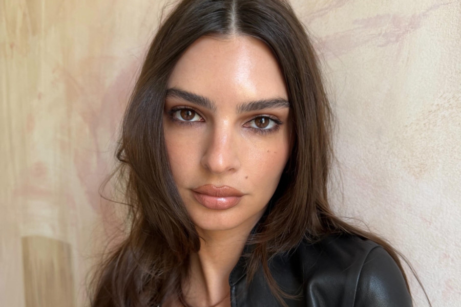 Emily Ratajkowski