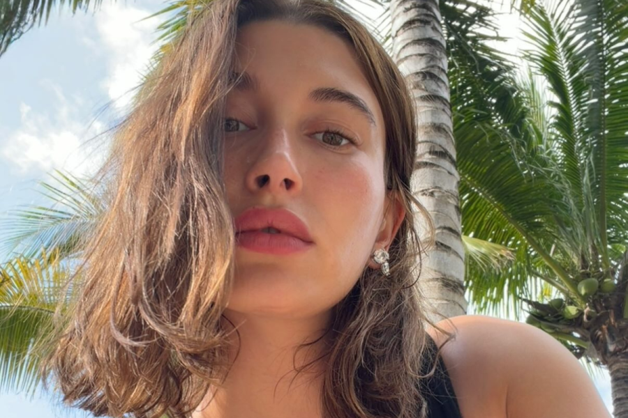 Hailey Bieber