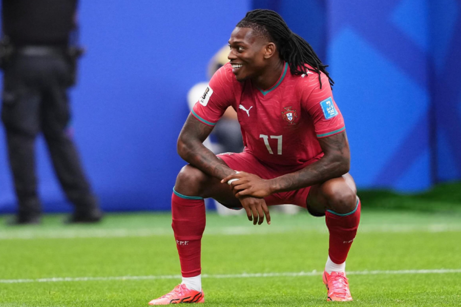 Rafael Leão on women football enthusiast