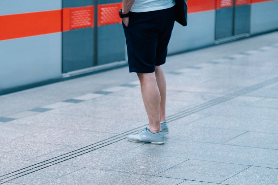 Japanese men urged to wear shorts at work