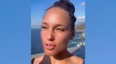 Alicia Keys leads the no makeup movement