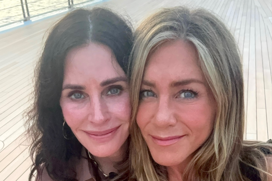 Courteney Cox and Jennifer Aniston