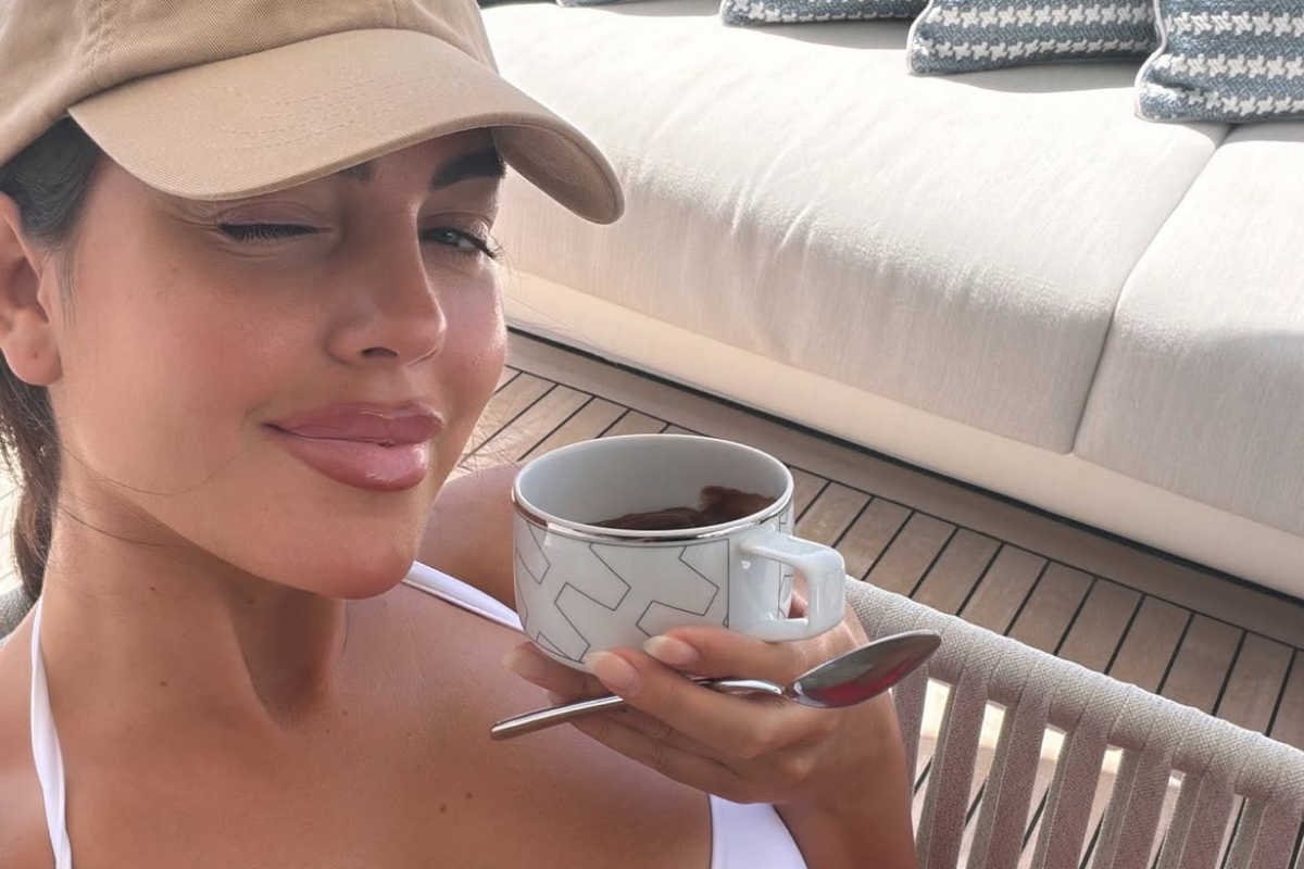 'A Perfect Woman!': Cristiano Ronaldo's Loving Response as Georgina Rodriguez Gets Trolled by 'Fat' Comments