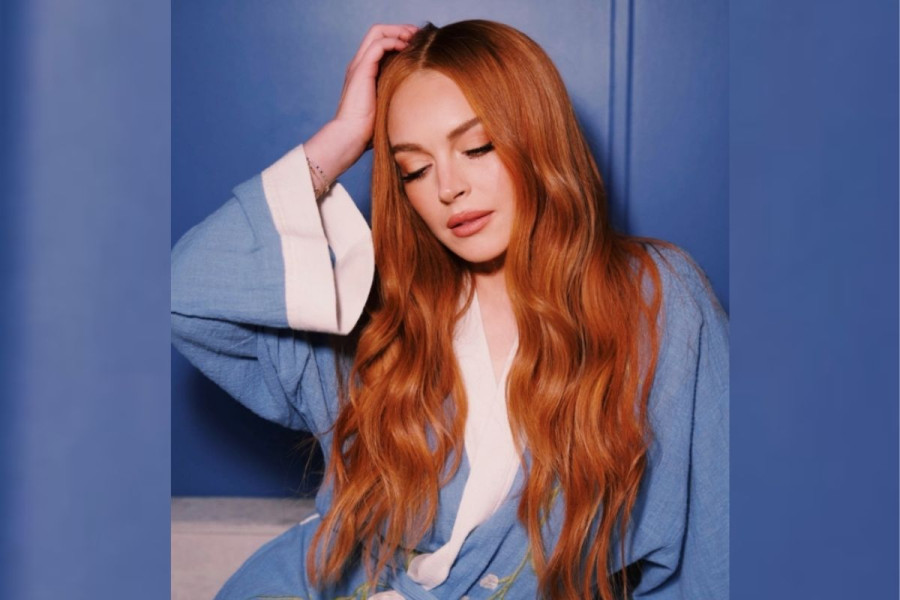 Lindsay Lohan's red hair comeback