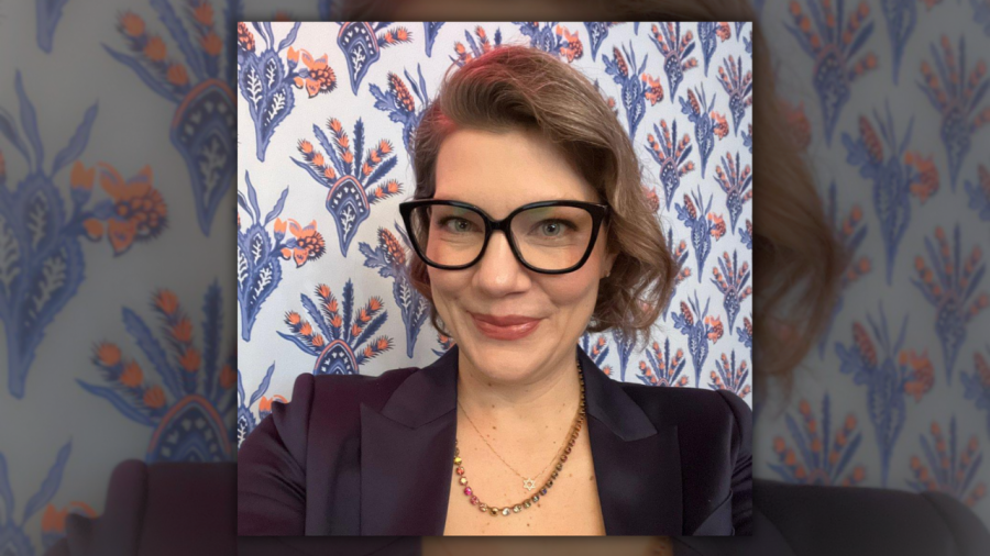 Dr. Noa Sterling