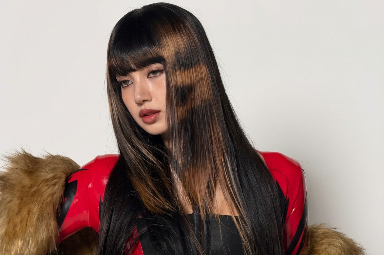 Lisa Apologises for BLACKPINK's Old Trainee Videos of Members