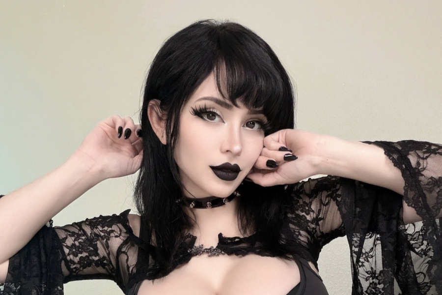 Drake's ‘Goth Baddie’ Pinkchyu