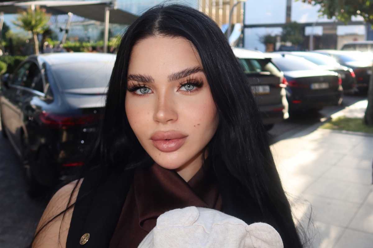 'You'll Never Amount to Anything': Beauty Boss Reveals Teacher Who Doubted Her Then Asked for a Job Seven Years Later
