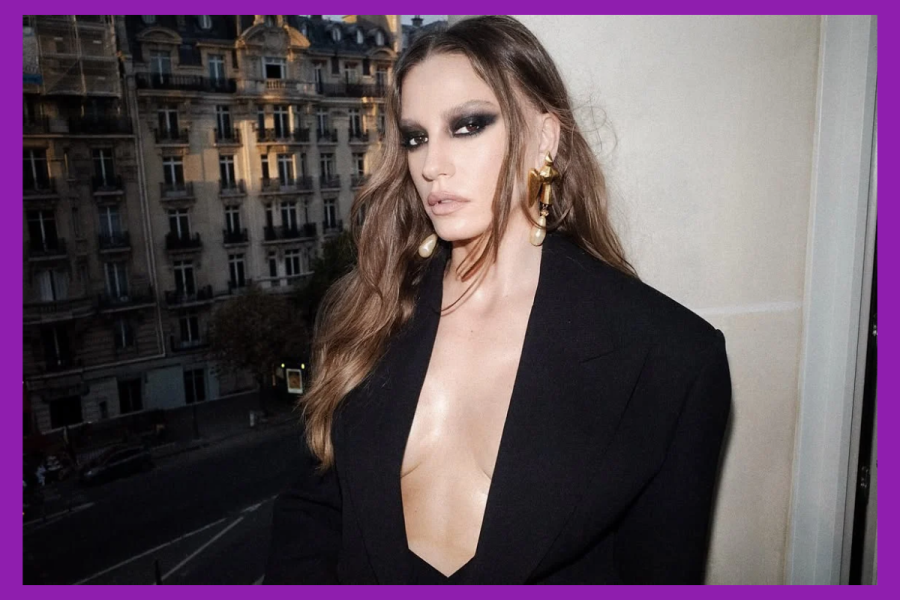 Serenay Sarıkaya YSL Blazer SS27 Paris Fashion Week