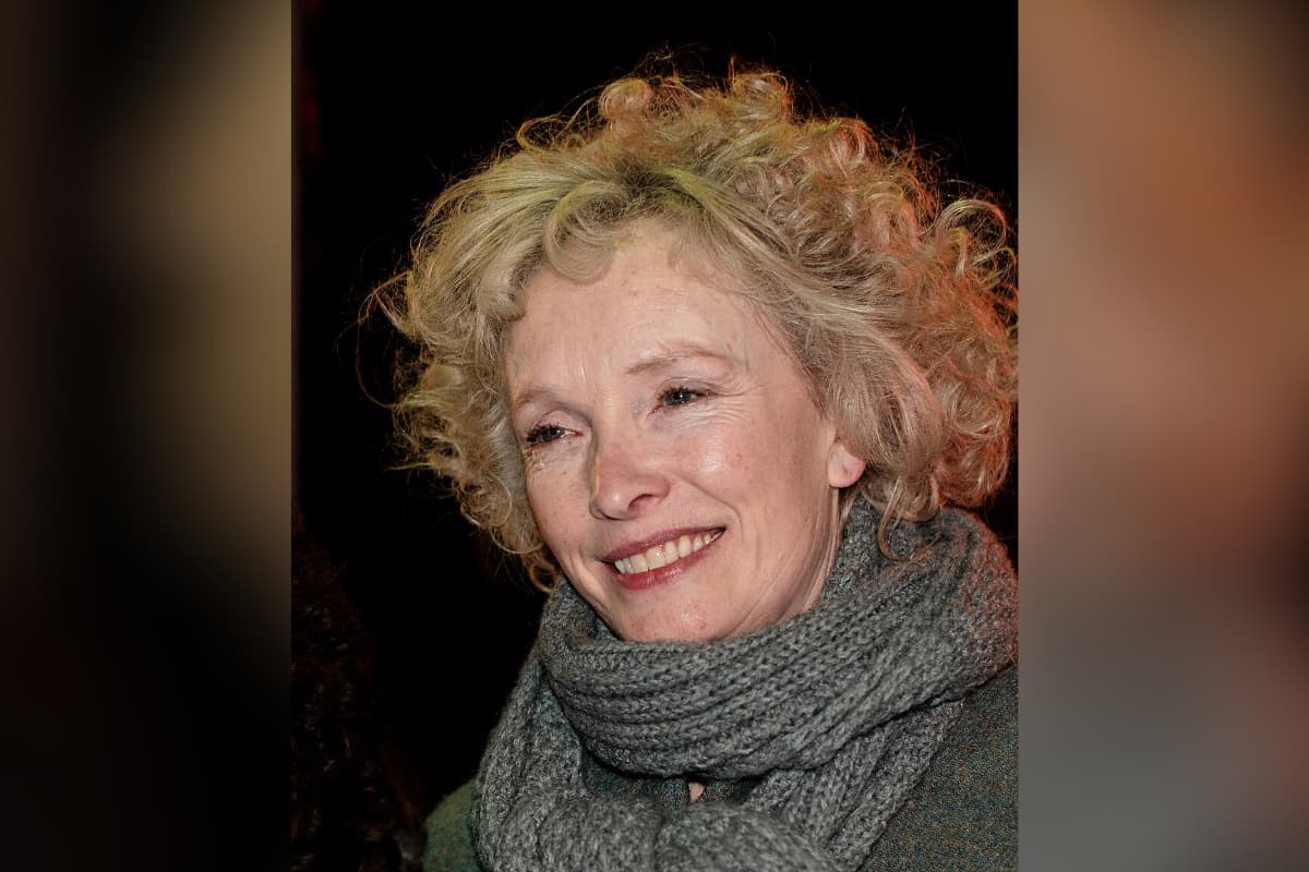 'I Was Asked To Show My Legs': Lindsay Duncan Recalls Sexism at Her First TV Job in the 1970s