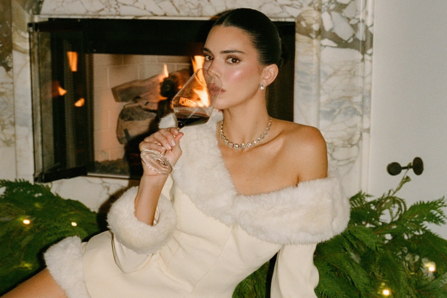 Kendall Jenner lesbian comments