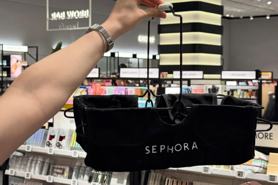 Sephora closes French stores amid violent riots over staff safety