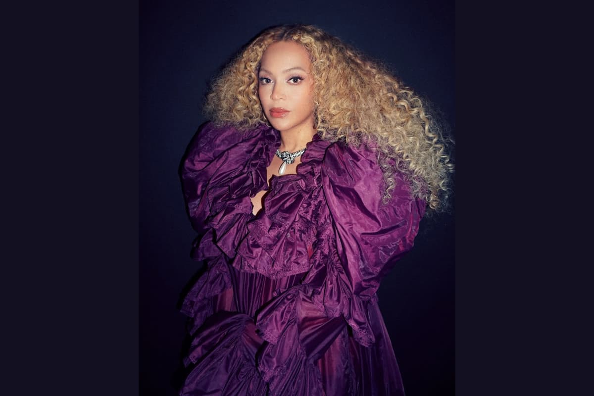 I Hate the Hair. It's Time for a New Invention': Beyoncé Fans Criticise Her 'Dry' Blonde Hair After Houston Appearance