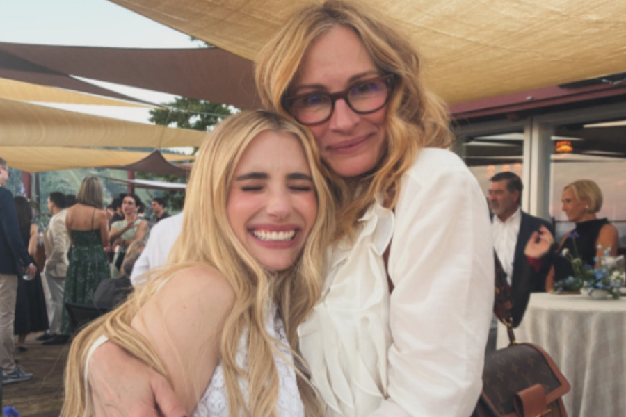 Julia Roberts and Emma Roberts
