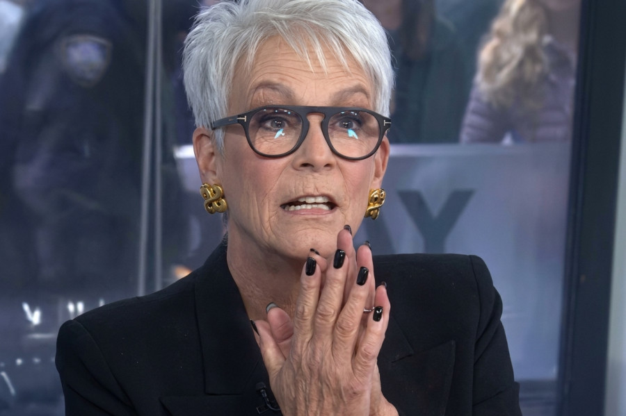 Jamie Lee Curtis reveals bleaching and a perm